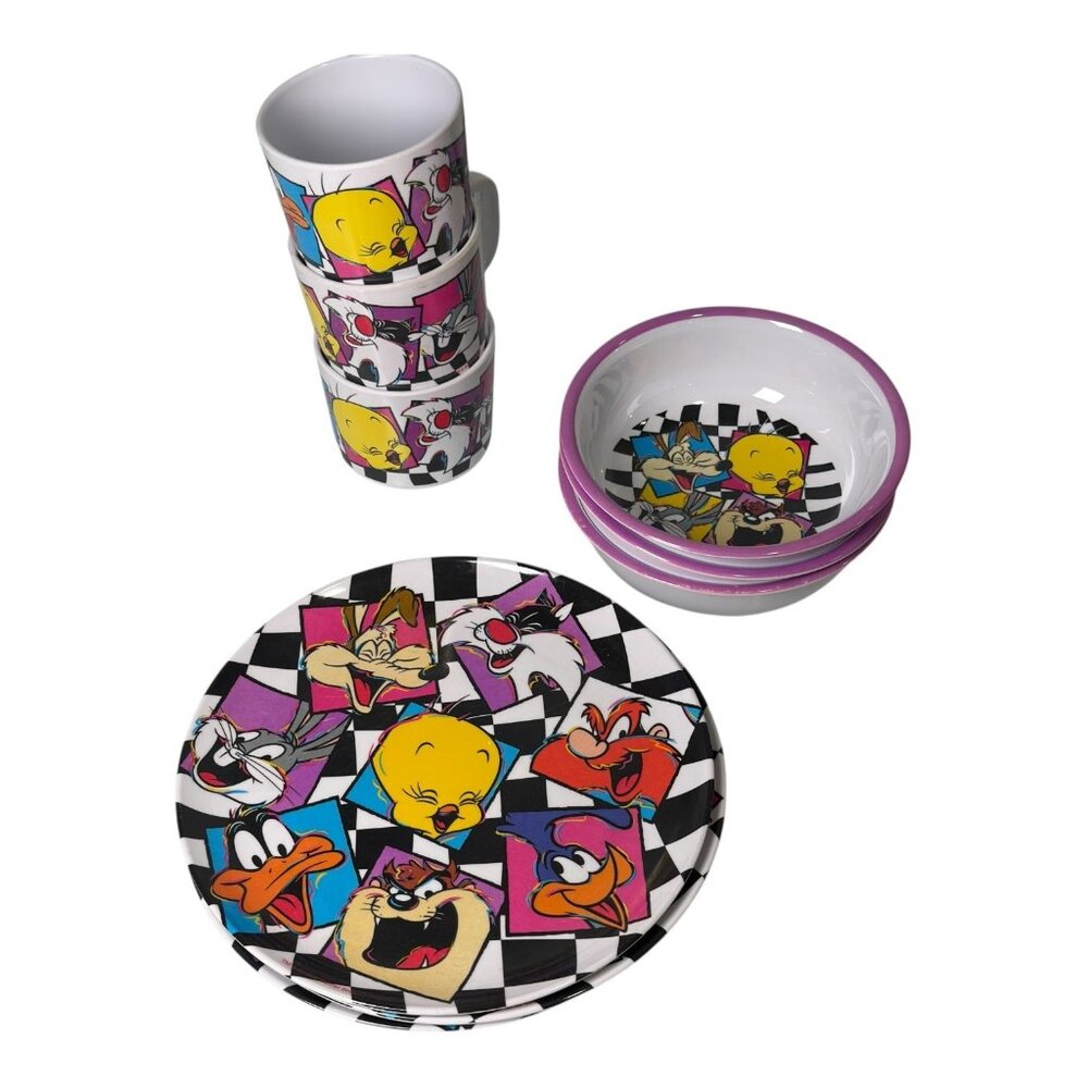 Vintage Looney Tunes 1994 Zak Designs Plates Bowls Cups Tweety Taz Daffy Bugs